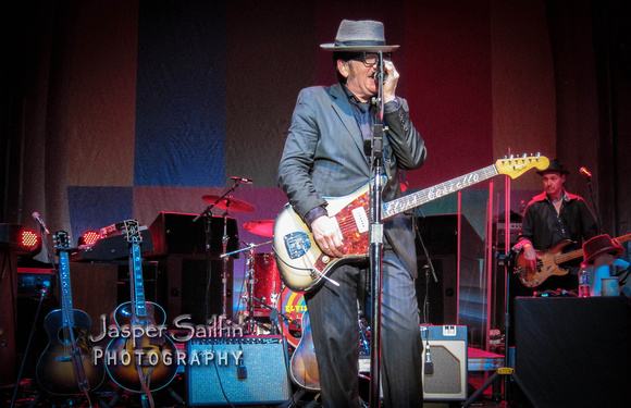 Elvis Costello and the Imposters @ Royal Oak Music Theatre